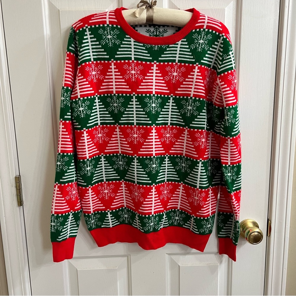 Raisevern Christmas Tree and Snowflake Nordic Style Christmas Sweater Size M